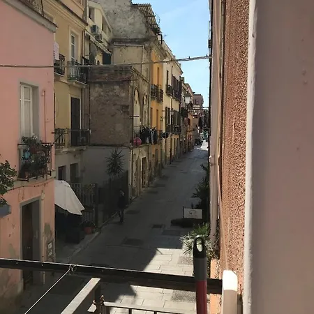 Casa Sorrisiesogni Апартаменты Кальяри